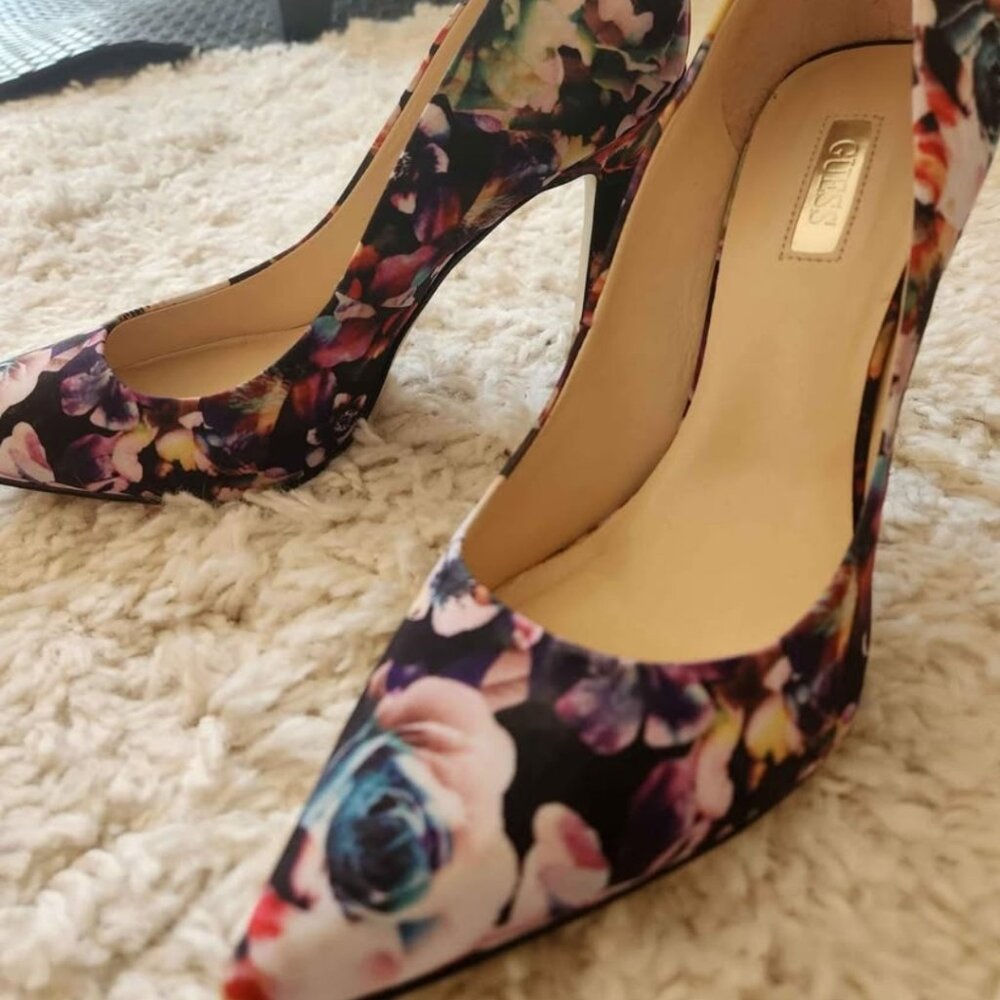 Floral GUESS shoes